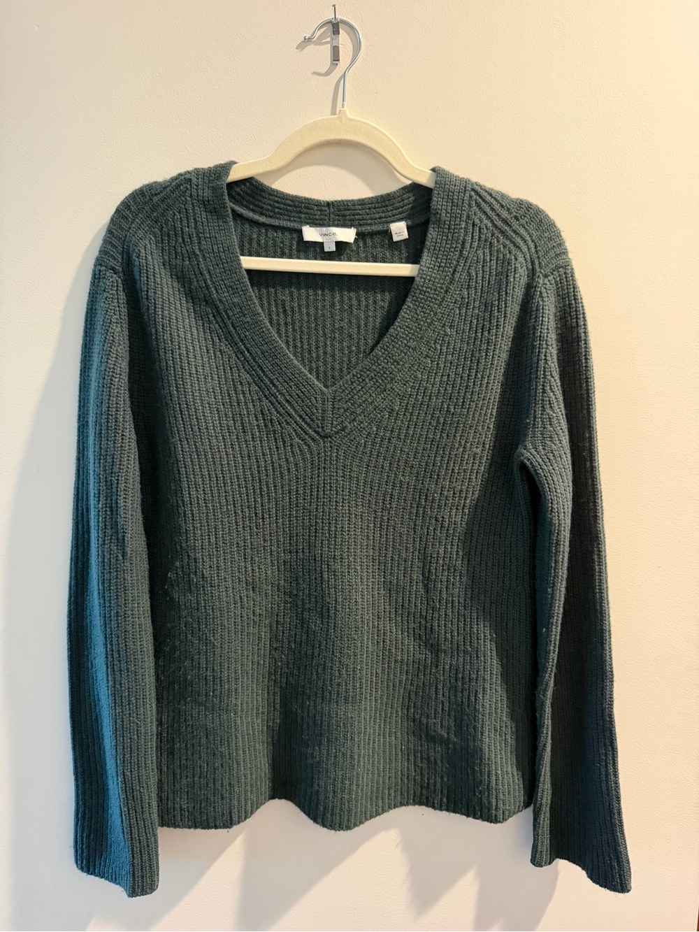 Vince Deep Green V-Neck Ribbed Sweater